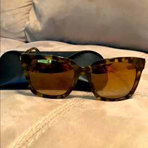 Women’s sunglasses